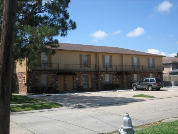 2921 INDIANA AVENUE- UNIT 3