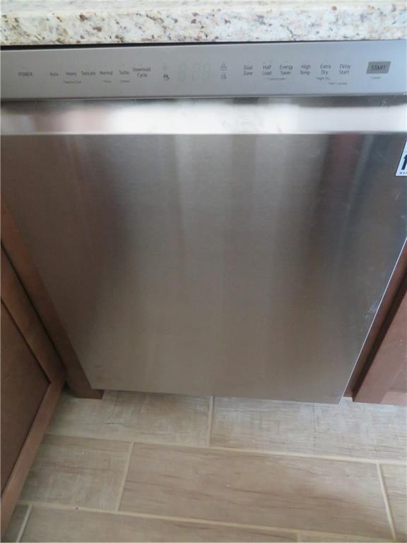 2921 INDIANA AVENUE- UNIT 3