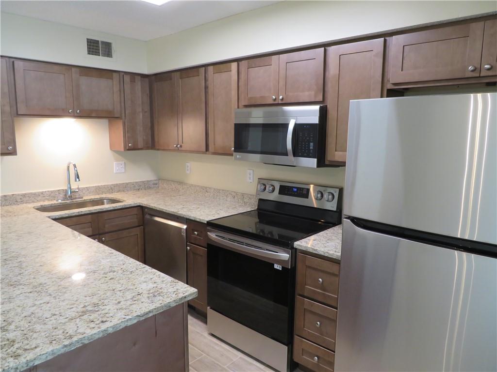 2921 INDIANA AVENUE- UNIT 3