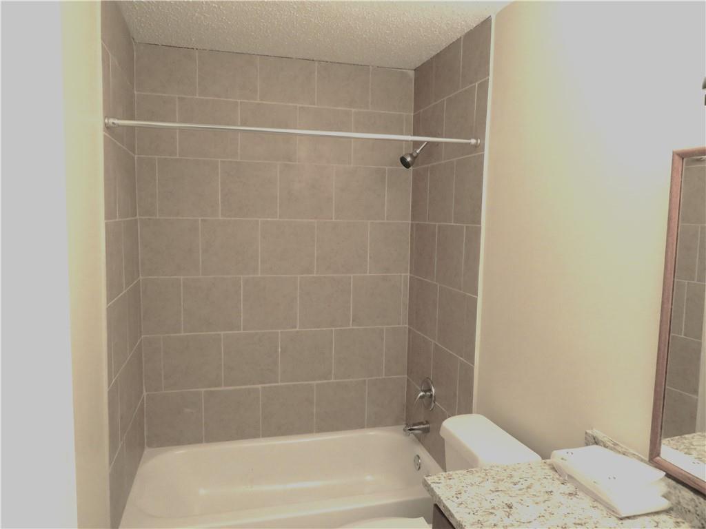 2921 INDIANA AVENUE- UNIT 3