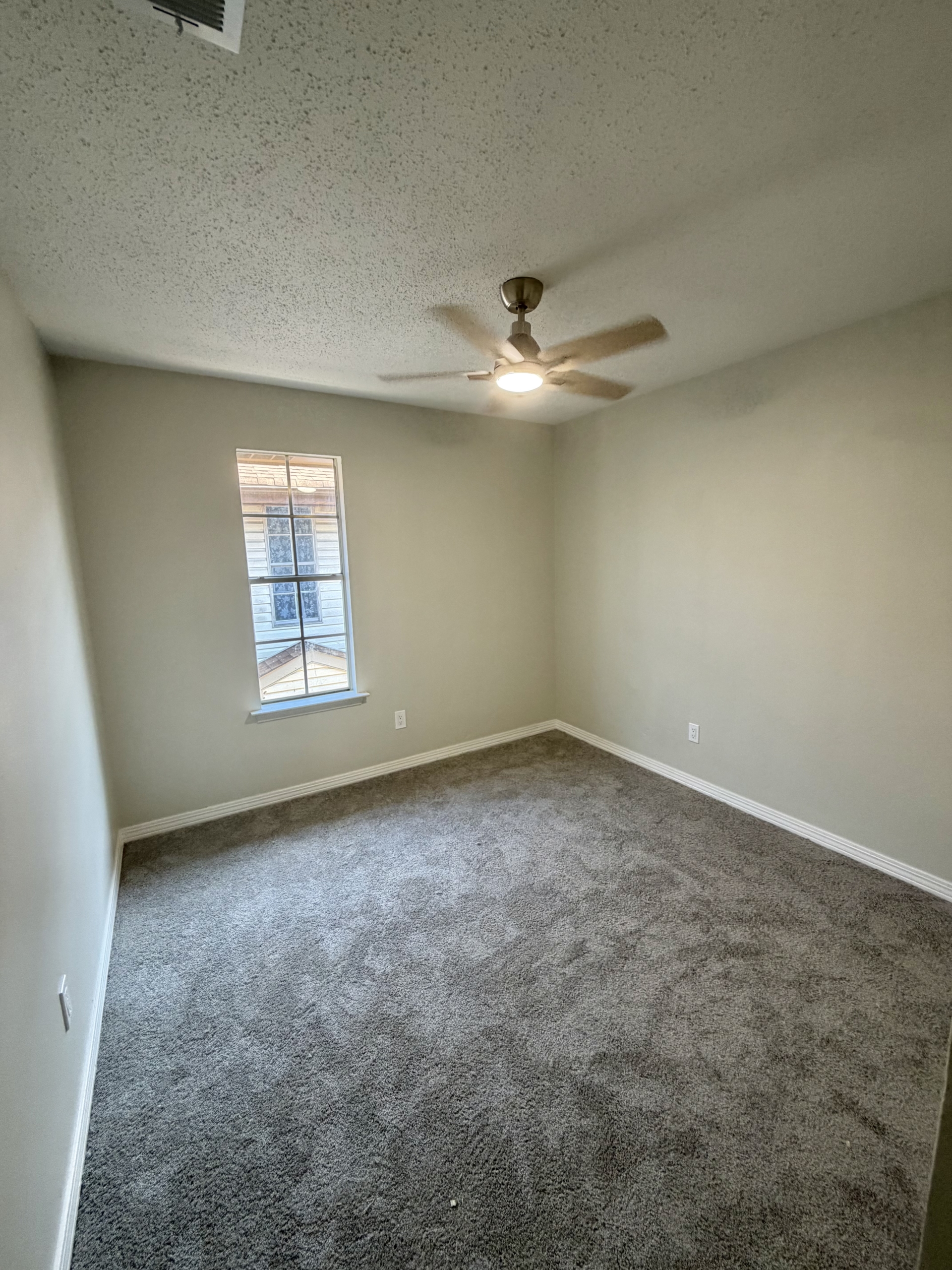 2900 ILLINOIS AVENUE – UNIT B