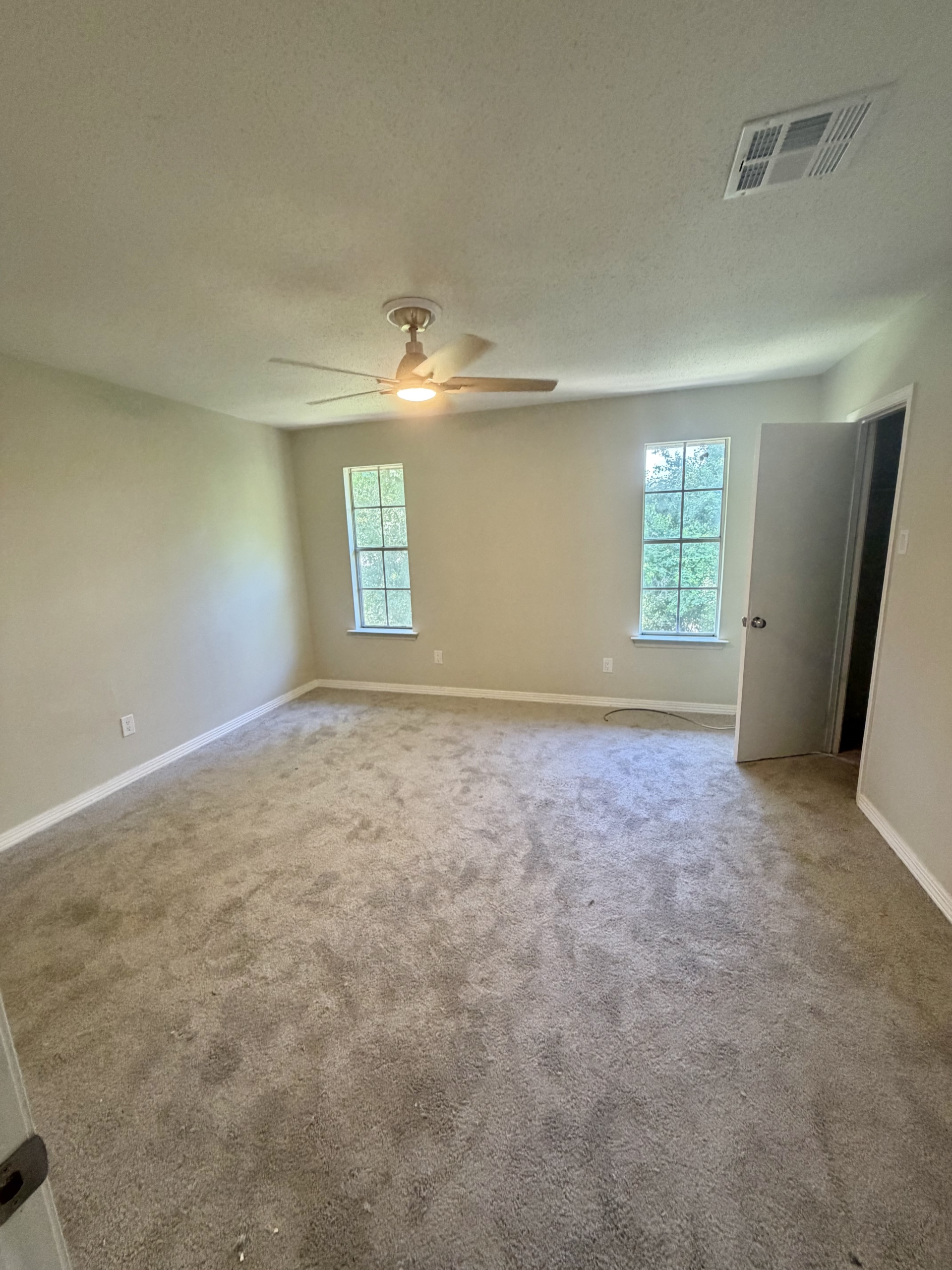 2900 ILLINOIS AVENUE – UNIT B