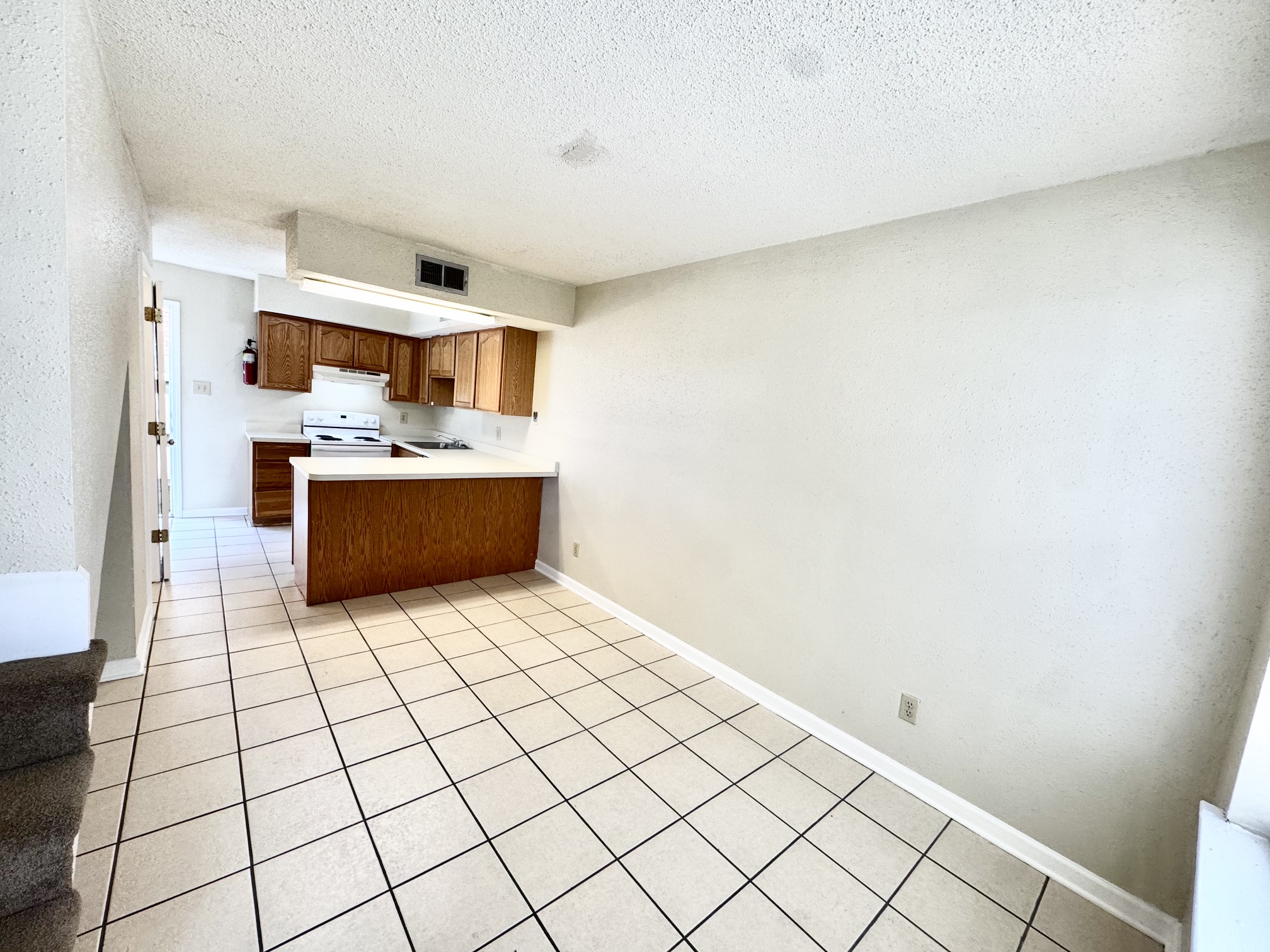 3900 HESSMER #10
