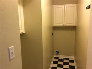 223 East Ave #B